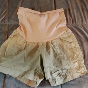 Maternity shorts